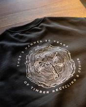 Load image into Gallery viewer, Carved Log Crew