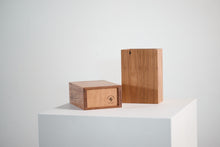 Load image into Gallery viewer, Dry Vase