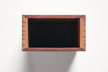 Load image into Gallery viewer, Dry Vase