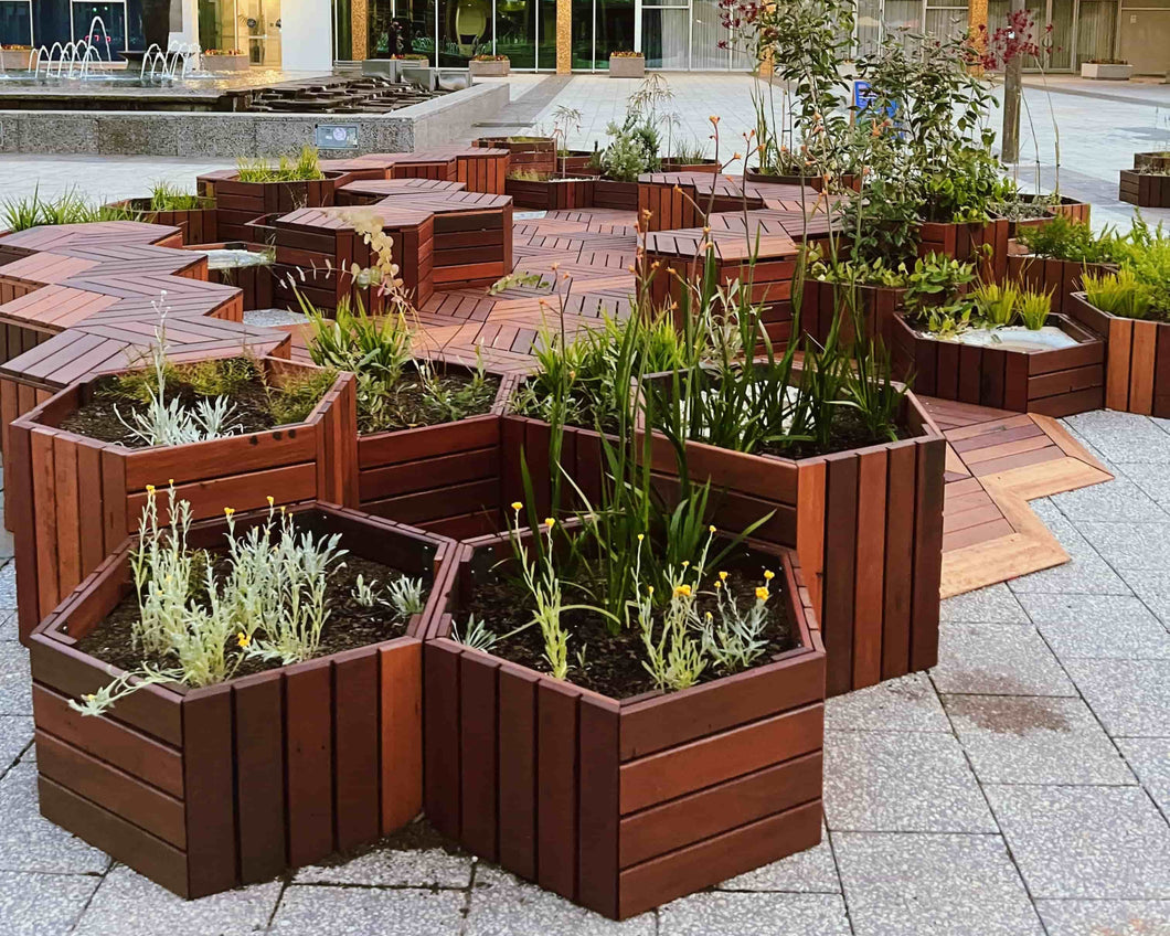 Pollen Planter